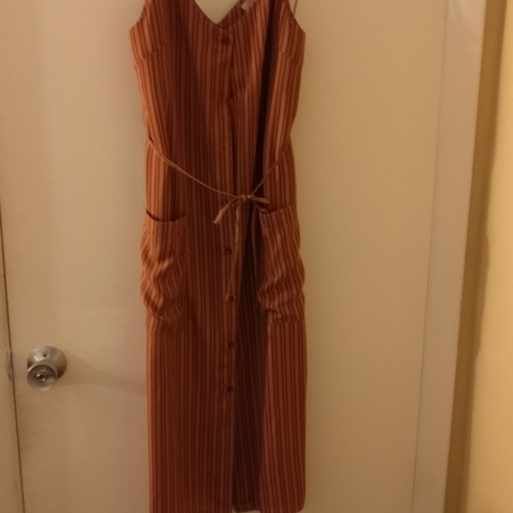*LAST CHANCE* Rust colored dress - Picture 6 of 8